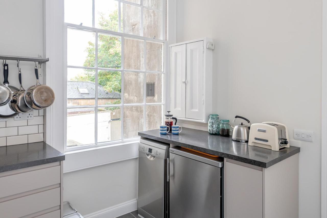 Spacious Maisonette With Parking - 10 Mins Walk From Bath Abbey - 2 Bed & 2 Bath Esterno foto